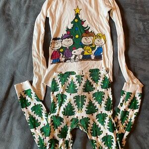 Hanna Andersson White and Green Kids Pajama Set